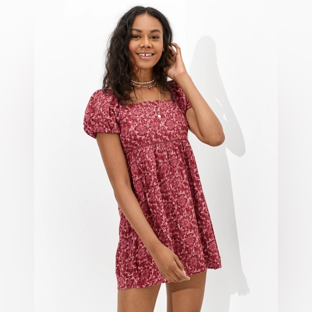 American Eagle Puff-Sleeve Babydoll Mini Dress in Maroon - Size Medium